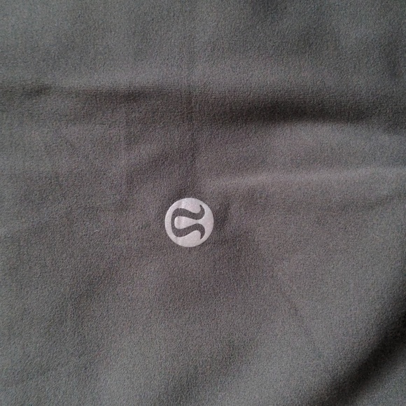 NWT Lululemon Align HR Short 4" - Picture 3 of 5